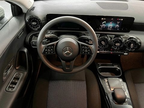 Pkw Mercedes-Benz A-Klasse A 200 Park-Assist+Sthz+Navi+Lm 17 Zoll+Wenige Km Gebrauchtwagen In Werl