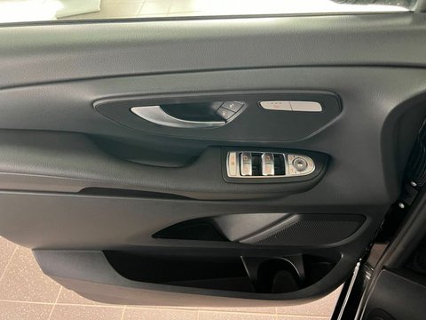 Pkw Mercedes-Benz V-Klasse V 250 D Edition Kompakt Ahk+E-Klappe+7Sitzer+1Hd Gebrauchtwagen In Werl