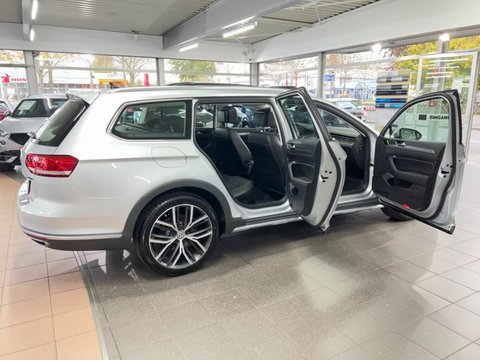 Pkw Volkswagen Passat Alltrack 4M Aid+Acc+Kam+Pano+Lm19+Massage Gebrauchtwagen In Werl