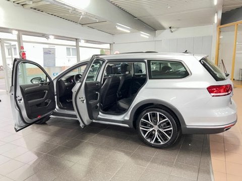 Pkw Volkswagen Passat Alltrack 4M Aid+Acc+Kam+Pano+Lm19+Massage Gebrauchtwagen In Werl