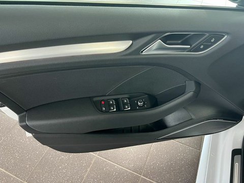Pkw Audi A3 Lim. 35 Tfsi Sport S Line +Light & Sound+Vc Gebrauchtwagen In Werl