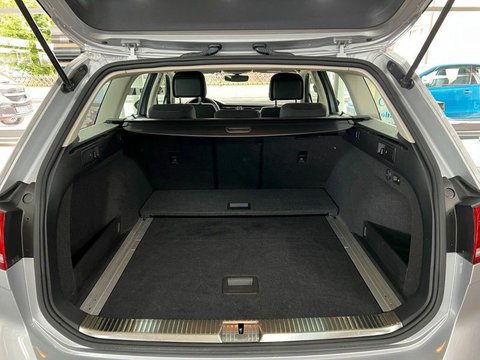 Pkw Volkswagen Passat Variant Comfortline Acc+Ahk+Navi+Massage Gebrauchtwagen In Werl