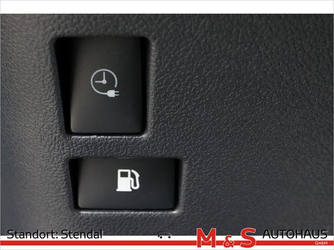Pkw Toyota Prius 1.8 Plug-In Hybrid Executive Prius Gebrauchtwagen In Stendal