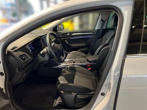 Pkw Renault Mégane Megane Intens E-Tech Plug-In Hybrid 160 Megane Gebrauchtwagen In Stendal