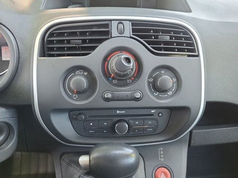 Pkw Renault Kangoo Maxi Z.e. 33 Mietakku+Navi+Ahk+Klima+ Gebrauchtwagen In Kempten