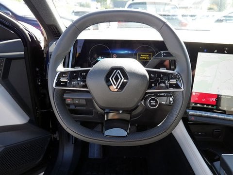 Pkw Renault Espace Iconic E-Tech Full Hybrid 200 Matrix-Led Gebrauchtwagen In Ortelsheim