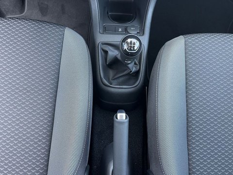 Pkw Volkswagen Up! 1.0 Active +Kamera+Klima+Sitzheizung+Lm+Zv++ Gebrauchtwagen In Worbis