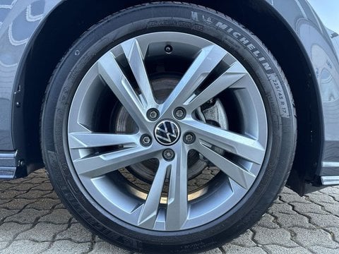 Pkw Volkswagen Golf Viii 1.5 Etsi R-Line +Dsg+Winterräder+Iq Gebrauchtwagen In Rodeberg Ot Eigenrieden
