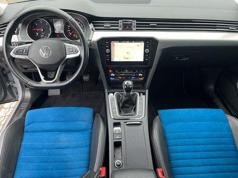 Pkw Volkswagen Passat Variant 2.0 Tdi Elegance +Ahk+Navi+Led+Lm Gebrauchtwagen In Worbis