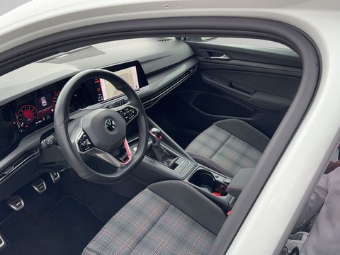 Pkw Volkswagen Golf Viii Gti 2.0 Tsi Opf +Dcc+Panorama+Matrix++ Gebrauchtwagen In Worbis