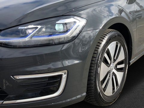 Pkw Volkswagen Golf E- Vii Navigation+Led+Climatronic+Bluetooth Gebrauchtwagen In Itzehoe