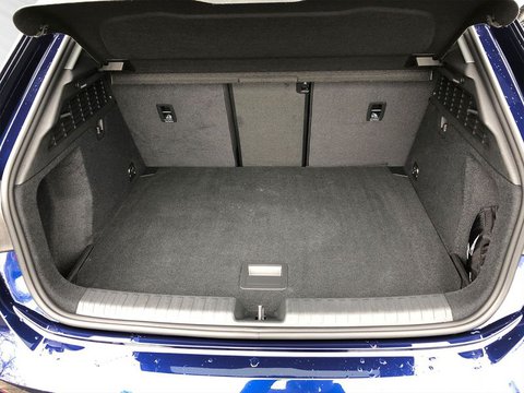 Pkw Audi A3 Sportback Advanced 30 Tfsi Navi+Ahk+Sitzheiz. Gebrauchtwagen In Itzehoe