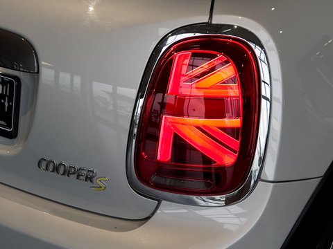 Pkw Mini Cooper Se Aktuell Sehr Günstige Finanzierungskonditionen! Gebrauchtwagen In Fulda