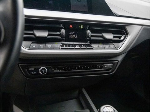 Pkw Bmw 1Er-Reihe 118 I5-Türer+Navi+Digitales Cockpit+Shz+Temp+Pdc Gebrauchtwagen In Limburg