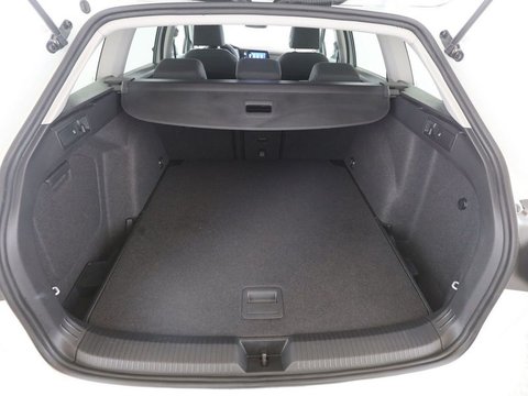 Pkw Volkswagen Golf Viii Variant 1.5 Etsi Move *Navi*Sitzheizung*Rückfahrkamera*Digtal-Cockpit* Gebrauchtwagen In Buchholz