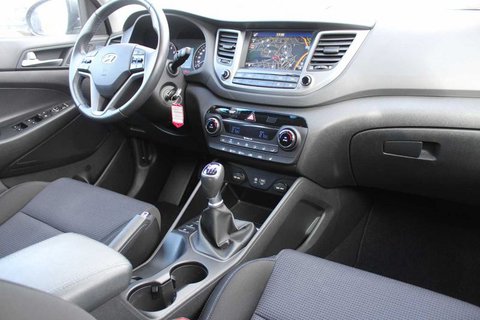 Pkw Hyundai Tucson Blue 1.6 2Wd Classic Navi Shz Garantie Gebrauchtwagen In Saarbrücken