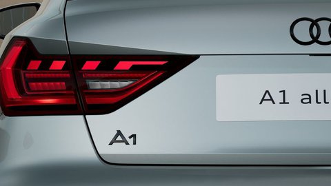 Pkw Audi A1 Allstreet 30 Tfsi*Led*Kamera*Optik*Privacy*Ass*Navi+*Pdc+*Shz*Mfl*Klima* Gebrauchtwagen In Eschborn